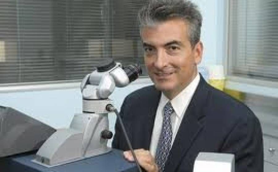 Επέμβαση καταρράκτη και μυωπίας με laser