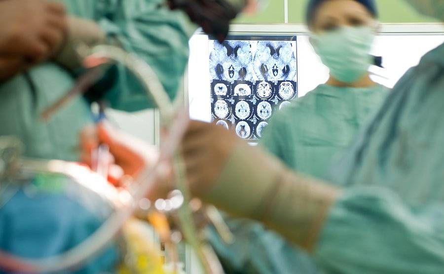 Πρωτοποριακό εμφύτευμα θα επιτρέπει στους γιατρούς να βλέπουν μέσα στο κρανίο των ασθενών