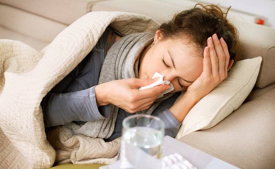 Πώς να σταματήσετε τη ρινική καταρροή