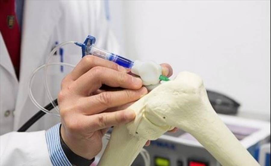 Ένα στυλό... ζωγραφίζει και αποκαθιστά τις βλάβες των οστών (βίντεο)