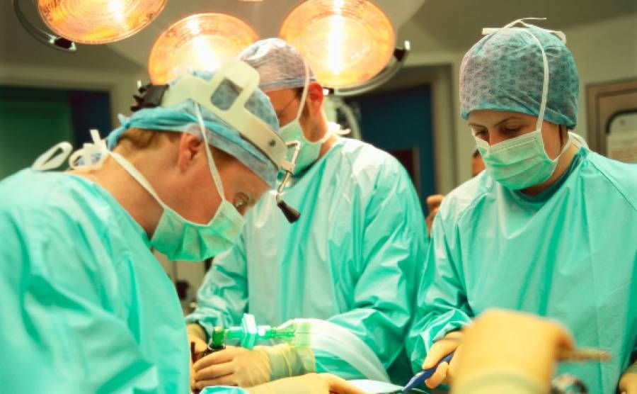 ΥΓΕΙΑ: ένα σημαντικό σεμινάριο χειρουργικής για το παχύ έντερο