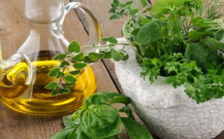 4 δημοφιλή μυρωδικά και πώς να τα χρησιμοποιήσετε