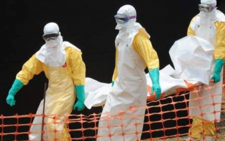 Έμπολα: Πέθανε γιατρός που φρόντιζε ασθενή με τον ιό