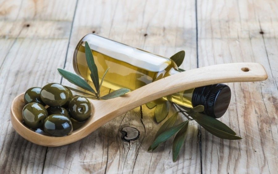 Τα 4 ασυγχώρητα λάθη που κάνουμε με το ελαιόλαδο