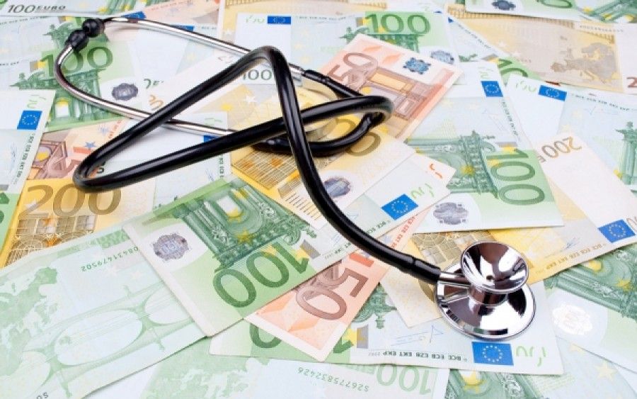 Έξι γιατροί και πρώην διευθυντής νοσοκομείου βρέθηκαν με 2,7 εκατ. ευρώ στους λογαριασμούς τους