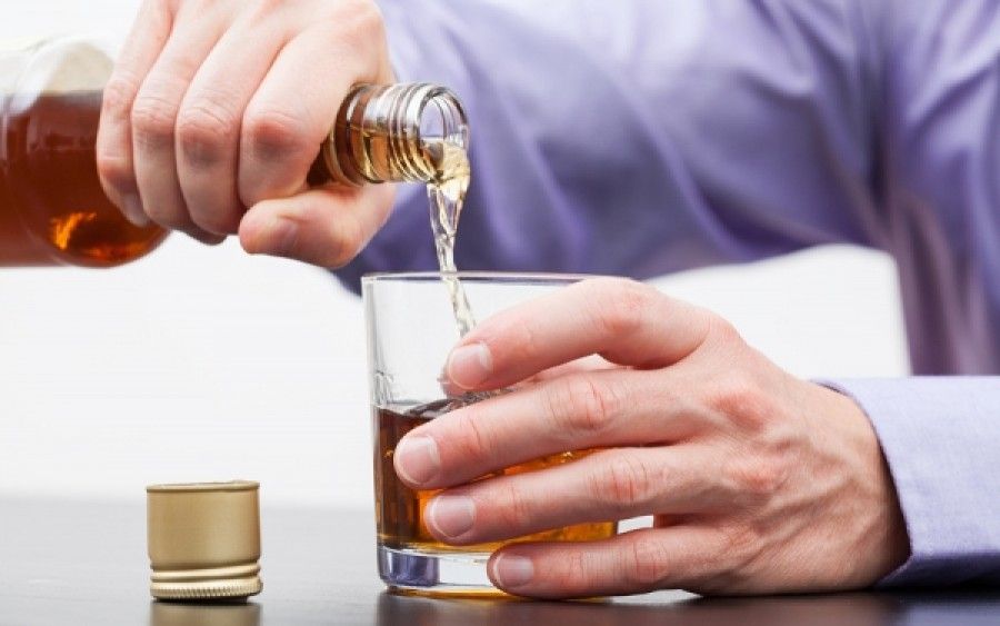 Απλοί κανόνες για να προφυλαχθείτε από τα ποτά "μπόμπες"