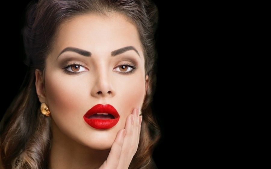 Το μυστικό για σαρκώδη χείλη, ασφαλή και μόνιμα