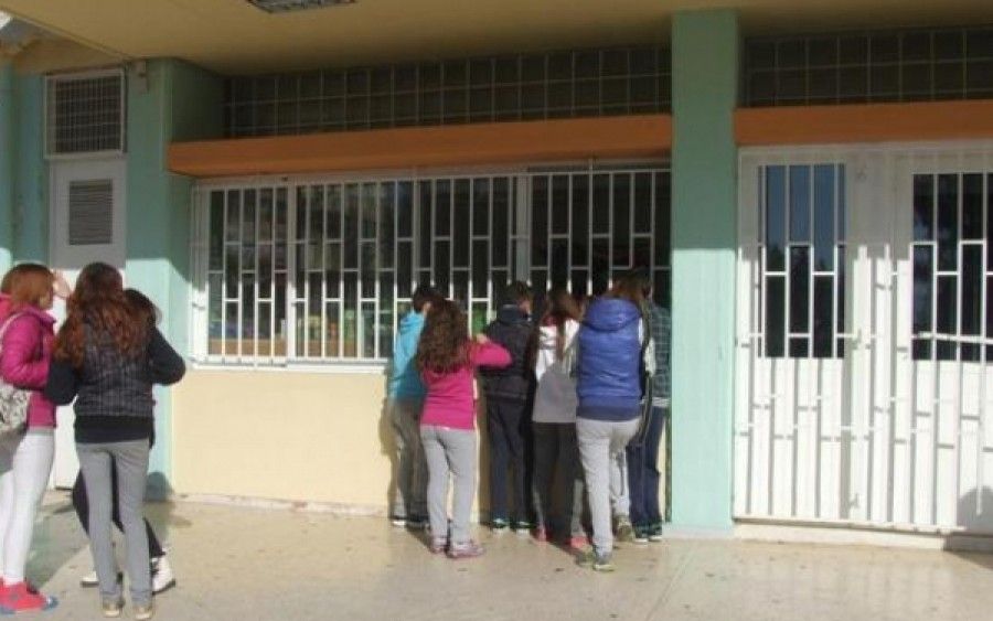 Εγκύκλιος Μπασκόζου για υγειονομικούς ελέγχους σε όλα τα σχολεία της χώρας