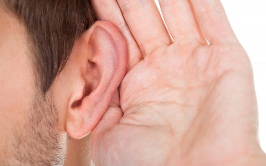Πέντε σημάδια ότι κάτι δεν πάει καλά με τα αυτιά σας