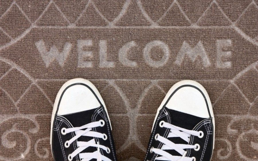 Πόσα μικρόβια κουβαλά κάθε επισκέπτης που μπαίνει στο σπίτι σας