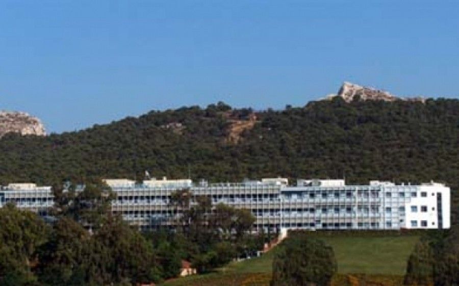 Πρωτοπόρα επέμβαση για τη θεραπεία παθήσεων της κροταφογναθικής διάρθρωσης στο ΝΝΑ