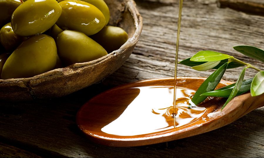 Ελαιόλαδο: Πόσο μειώνει τον κίνδυνο εγκεφαλικού
