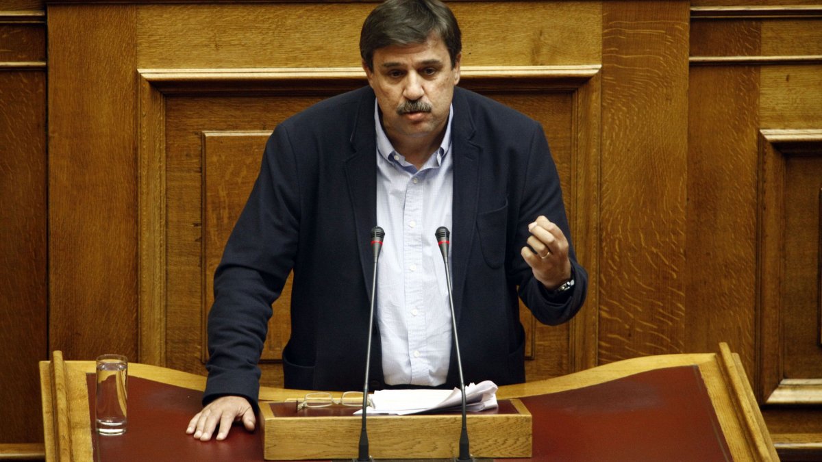 Ξανθός: Επιπλέον 4.000 συμβάσεις στην υγεία από χρήματα των τηλεοπτικών αδειών