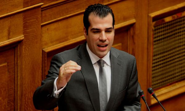 Σε κρίσιμη κατάσταση ο Θ. Πλεύρης από λοίμωξη του αναπνευστικού