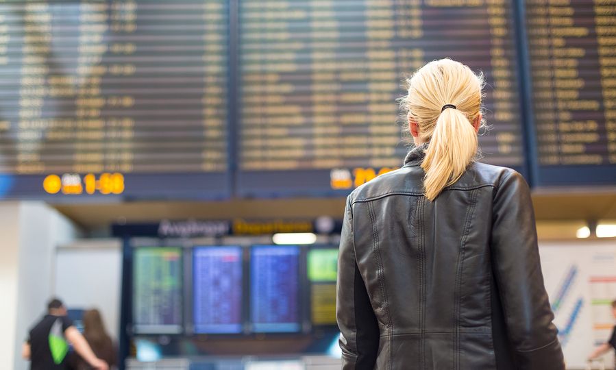 Τα δικαιώματα των ατόμων με αναπηρία όταν ταξιδεύουν με αεροπλάνο