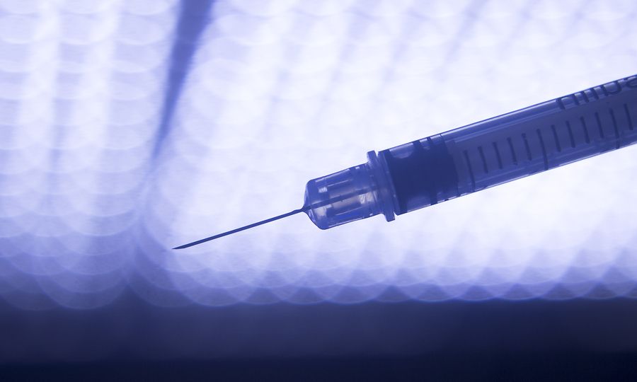 Μηνιγγίτιδα Β: Τα ηθικά και πραγματικά διλήμματα της ένταξης του εμβολίου στο Εθνικό Πρόγραμμα
