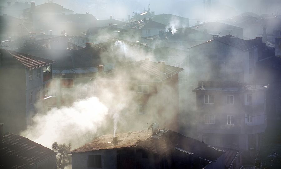 Αποφυγή της παραμονής σε εξωτερικούς χώρους λόγω αέριων ρύπων συνιστά η Περιφ. Κεντρικής Μακεδονίας