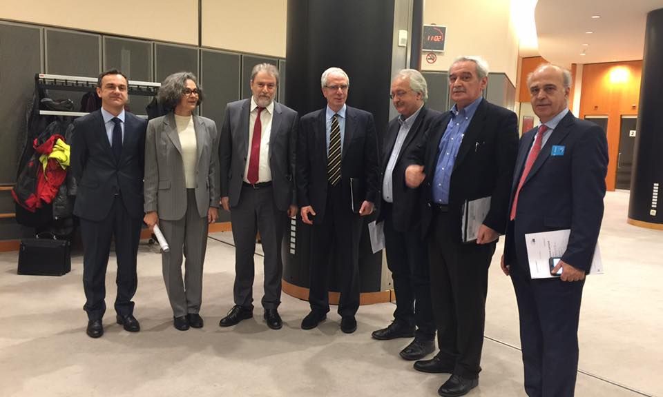 Ιδιοκτησιακό & ΜΥΣΥΦΑ: Τα 11.000 φαρμακεία δεν δημιουργούν μονοπώλιο, οι 10 αλυσίδες ναι