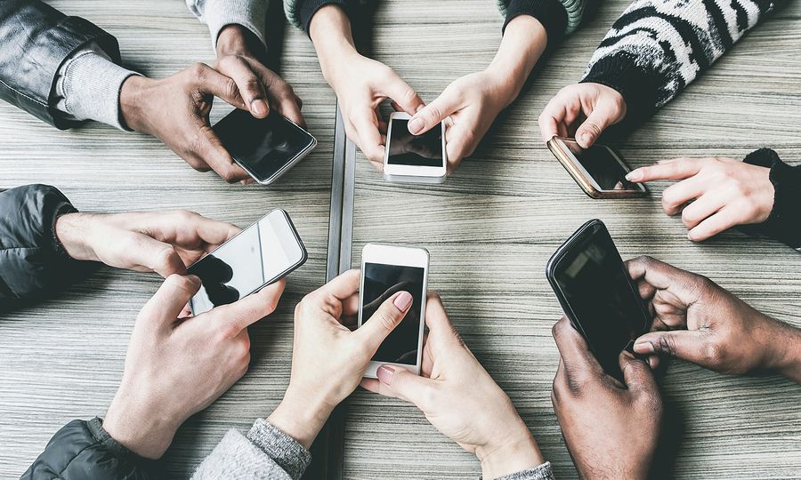 Εθισμός στο κινητό: Το επιστημονικό τεστ των 15 ερωτήσεων