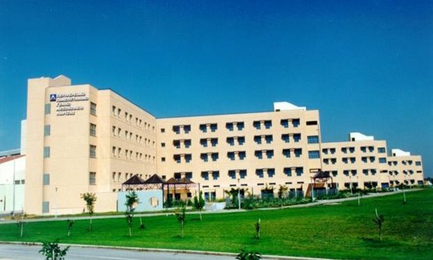 Ν.Δ.: Στην κόψη του ξυραφιού η λειτουργία του πανεπιστημιακού νοσοκομείου Λάρισας
