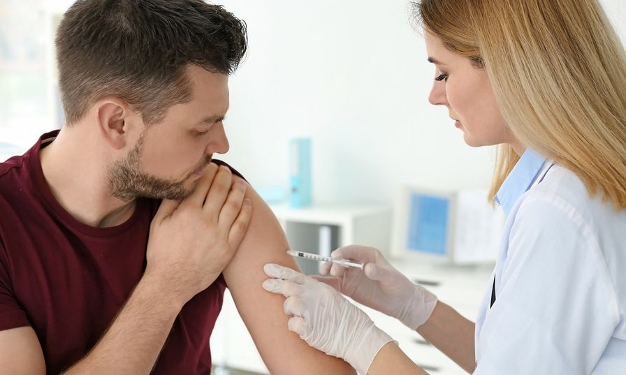 Ιλαρά: Οι Ιατρικοί Σύλλογοι θα επιλαμβάνονται των καταγγελιών για πλαστά πιστοποιητικά