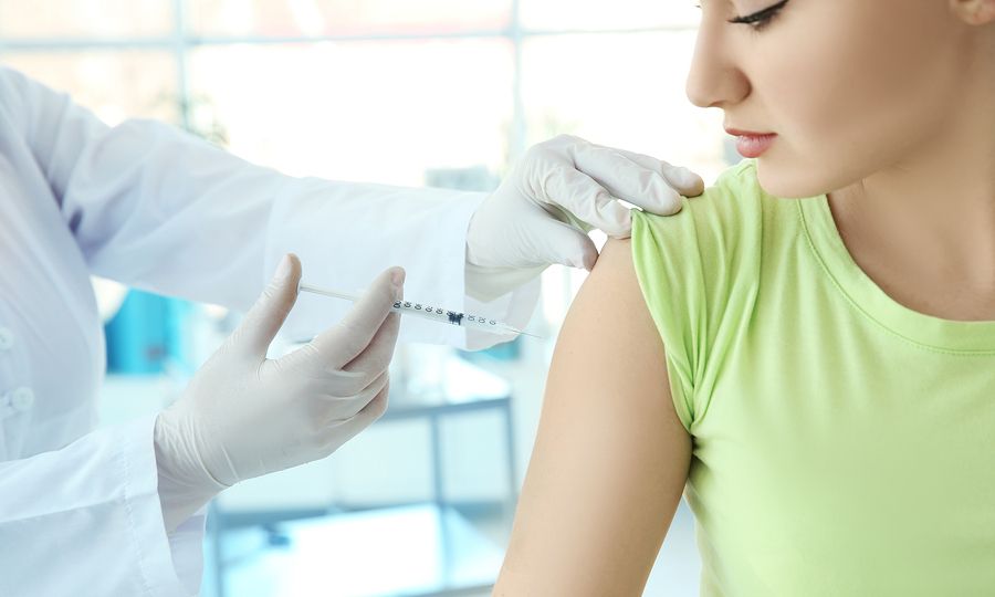 Ο εμβολιασμός ασπίδα προστασίας από σοβαρές λοιμώξεις