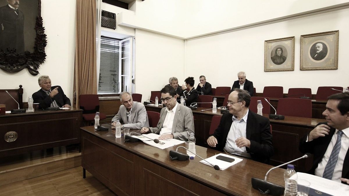 Εξεταστική για την Υγεία: Παρατείνεται κατά τρεις μήνες το έργο της επιτροπής
