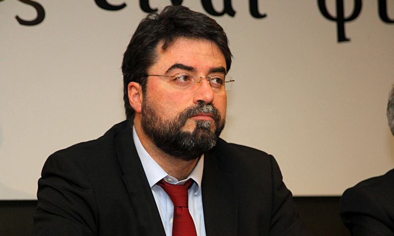Οικονόμου: Ανησυχία για τις ακτές της Μεγαρίδας - Κινδυνεύουν σοβαρά οι πολίτες