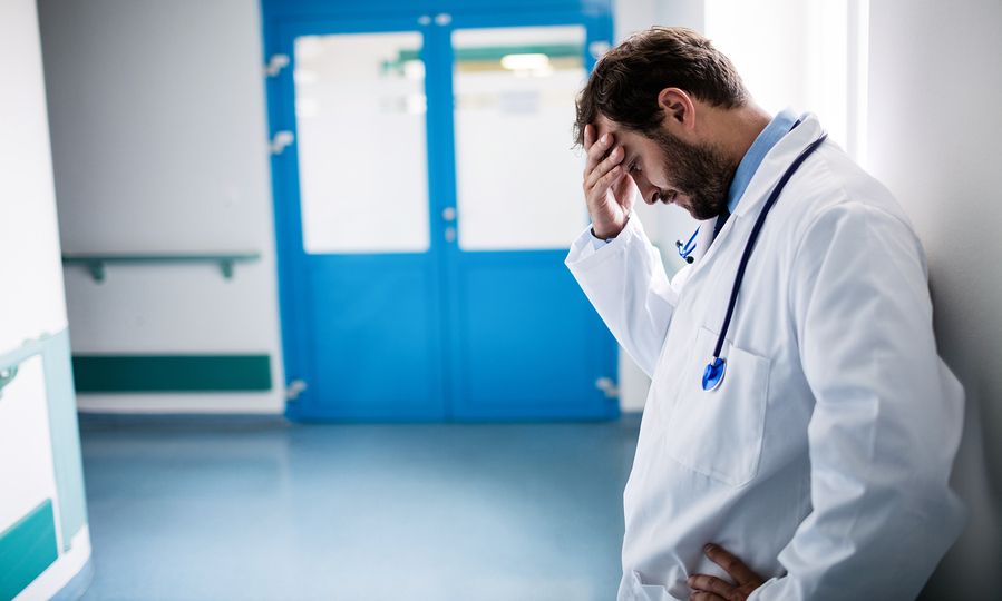 ΠΙΣ: Απαξιωτική για τους γιατρούς η πρόσκληση του ΕΟΠΥΥ - Ένα βήμα πριν τα δικαστήρια