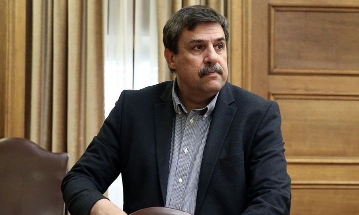 Ξανθός: Ξεφεύγουμε από τις στρεβλώσεις του παρελθόντος στο φάρμακο