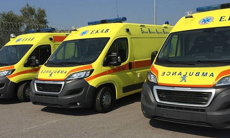 ΕΚΑΒ: Στον αέρα η προμήθεια των 99 ασθενοφόρων