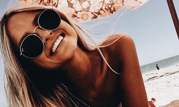 3 φυσικοί τρόποι για γρήγορη και ανέξοδη λεύκανση δοντιών στο σπίτι