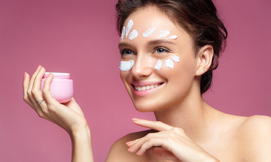 Ρυτίδες: 4 tips για να τις αντιμετωπίσετε (βίντεο)