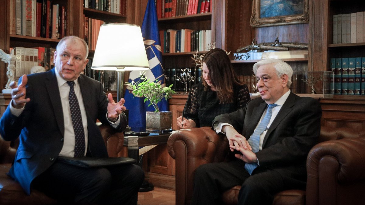 Στην Αθήνα ο Επίτροπος Υγείας, συναντήθηκε με τον Πρόεδρο της Δημοκρατίας