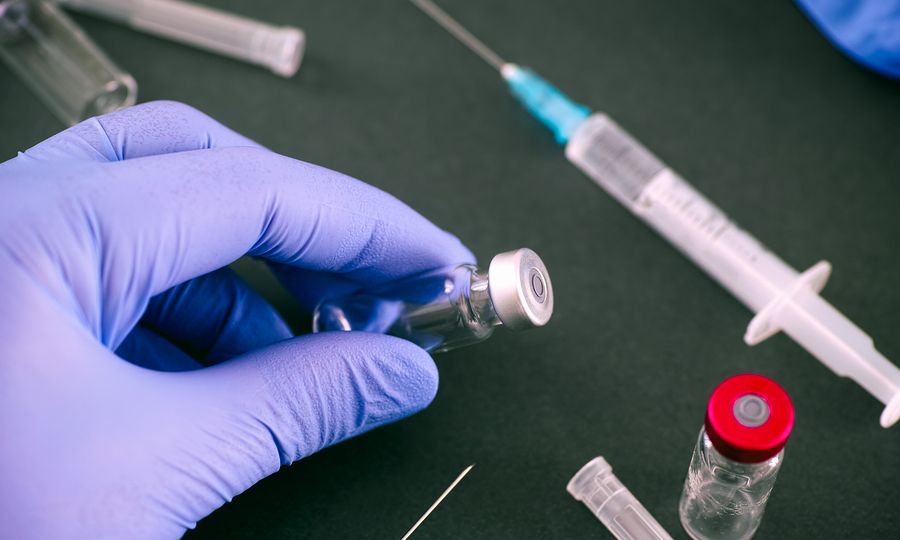 Αρκετά χαμηλά τα ποσοστά εμβολιαστικής κάλυψης για τη γρίπη: Εκστρατεία ενημέρωσης από ΠΦΣ και ΕΣΗΕΑ