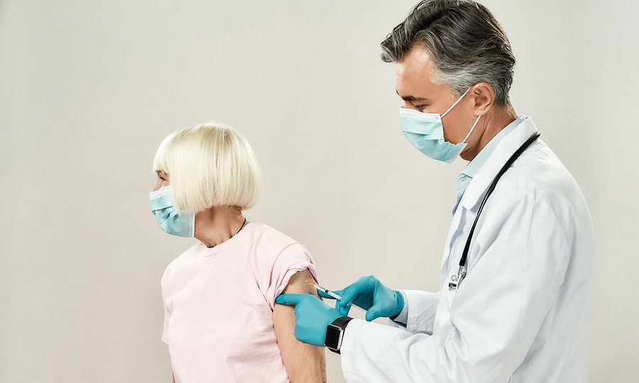 Αντιγριπικό εμβόλιο: Ποιοι πρέπει να το κάνουν φέτος, σύμφωνα με την εγκύκλιο του υπουργείου Υγείας