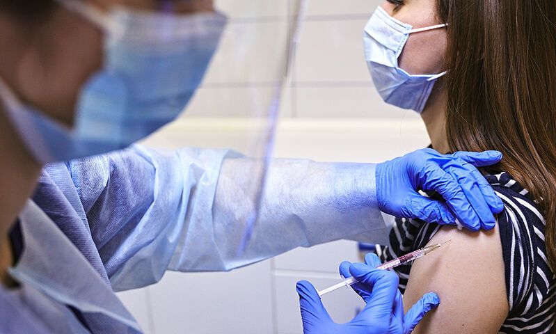 CDC: Τα εμβόλια κατά του κορονοϊού είναι ασφαλή για τις εγκύους