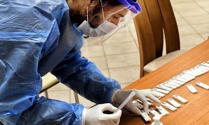 Φορείς ΠΦΥ: «Ανέφικτο» το υποχρεωτικό rapid test από τους συνοδούς ασθενών στις μονάδες ΠΦΥ