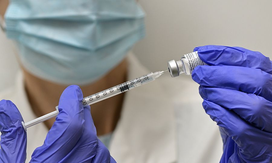 Άνοιξε η πλατφόρμα για την τρίτη δόση του εμβολίου στους τρεις μήνες