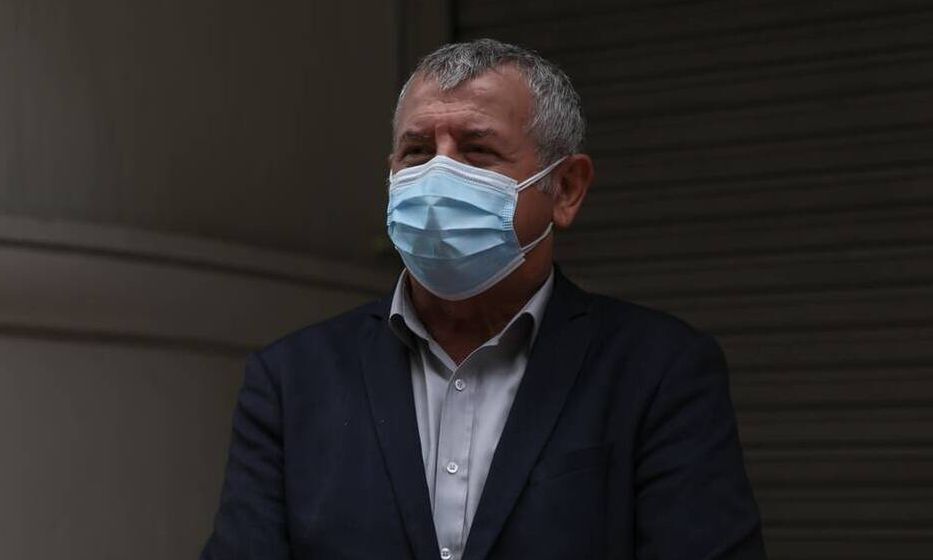 Αναφορά στον εισαγγελέα θα καταθέσει η ΠΟΕΔΗΝ για τους εκτός ΜΕΘ διασωληνωμένους