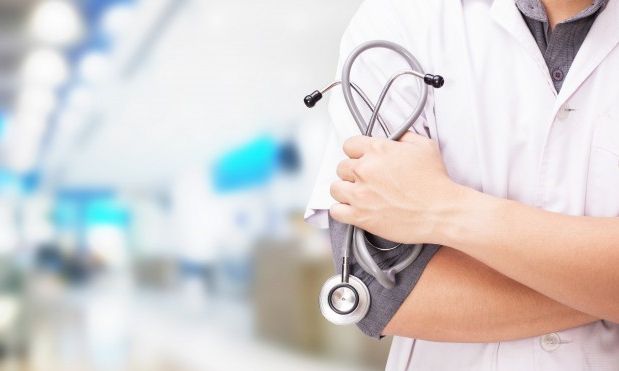 Επίταξη υπηρεσιών γιατρών από την Τετάρτη σε Μακεδονία και Θράκη