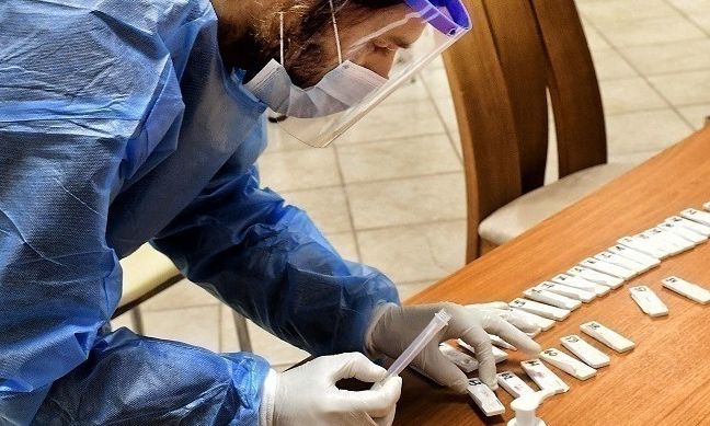 Αυξήθηκαν τα σταθερά σημεία ελέγχου με rapid test, με τη συνδρομή του υπουργείου Εθνικής Άμυνας