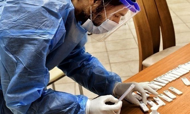 ΕΟΔΥ: Σημεία δωρεάν ελέγxου Covid-19 σήμερα, Παρασκευή 21/01
