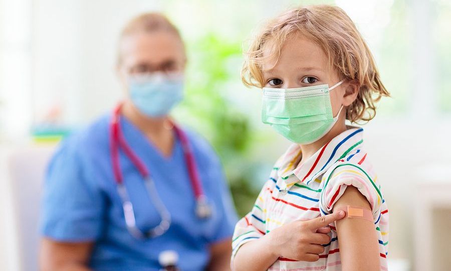 Πολύ λιγότερο αποτελεσματικό στα παιδιά 5-11 ετών το εμβόλιο Covid-19 της Pfizer