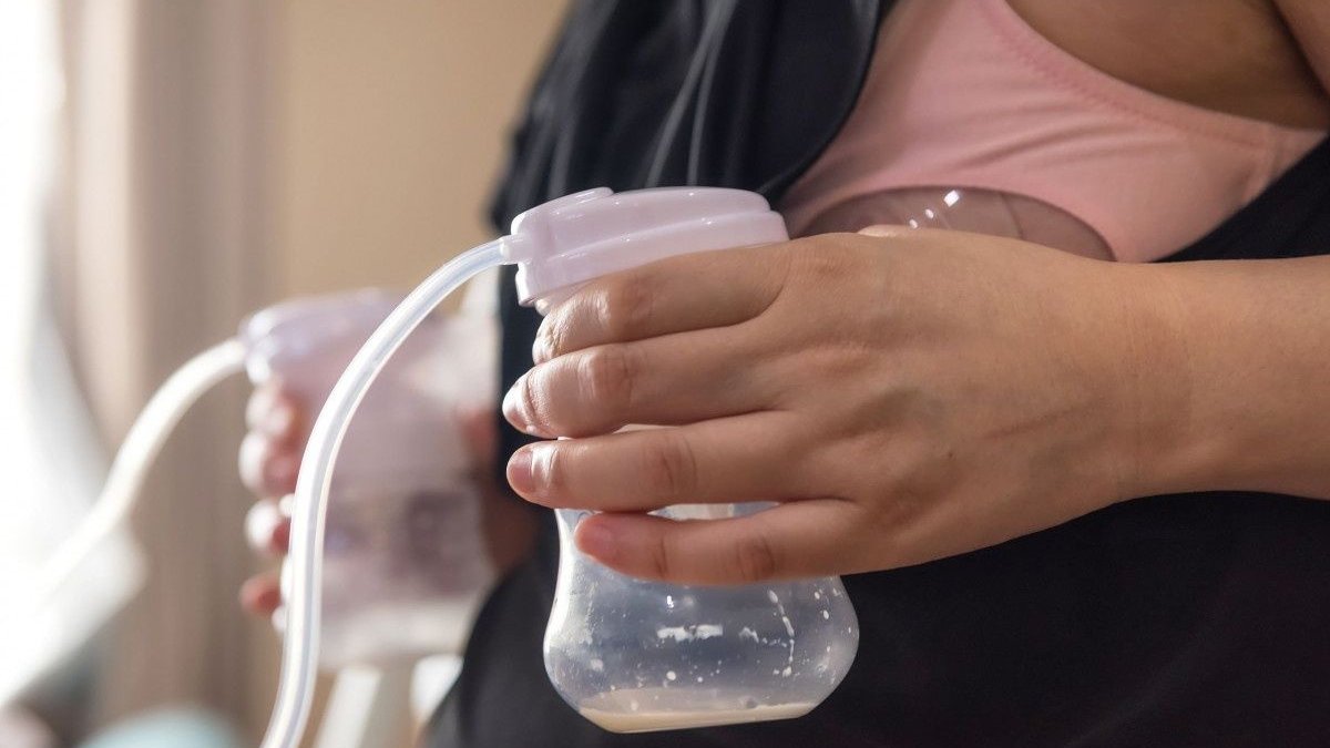 Άντληση μητρικού γάλακτος για δίδυμα