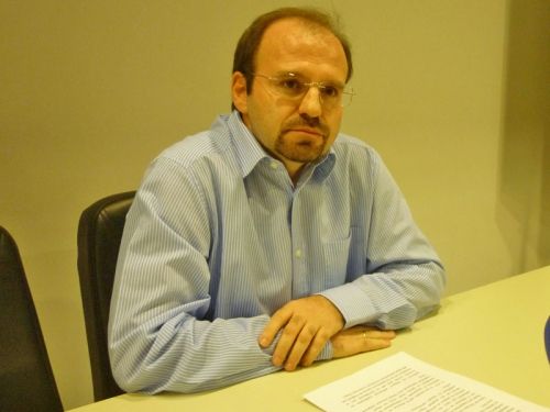 φωτο ΜΠΕΖΟΣ ΑΜΦΙΘΕΑΤΡΟ