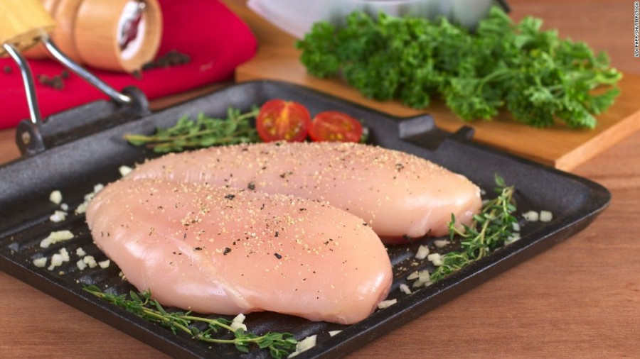 150106160714 chicken breasts super 169