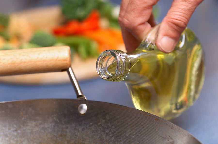 bigstock Safflower Oil 423632