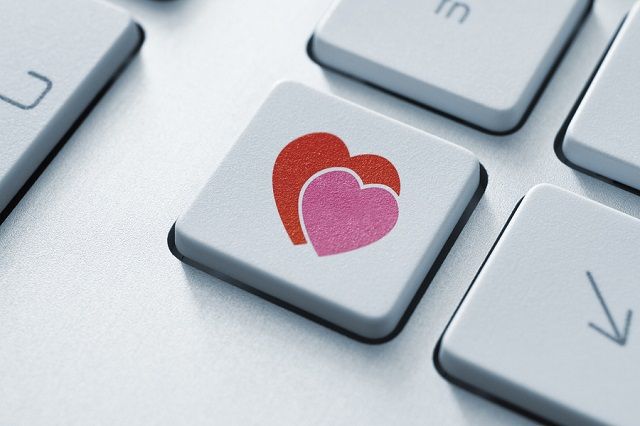 bigstock Online Love 30333098