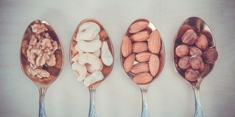 Slideshow Spoons Nuts